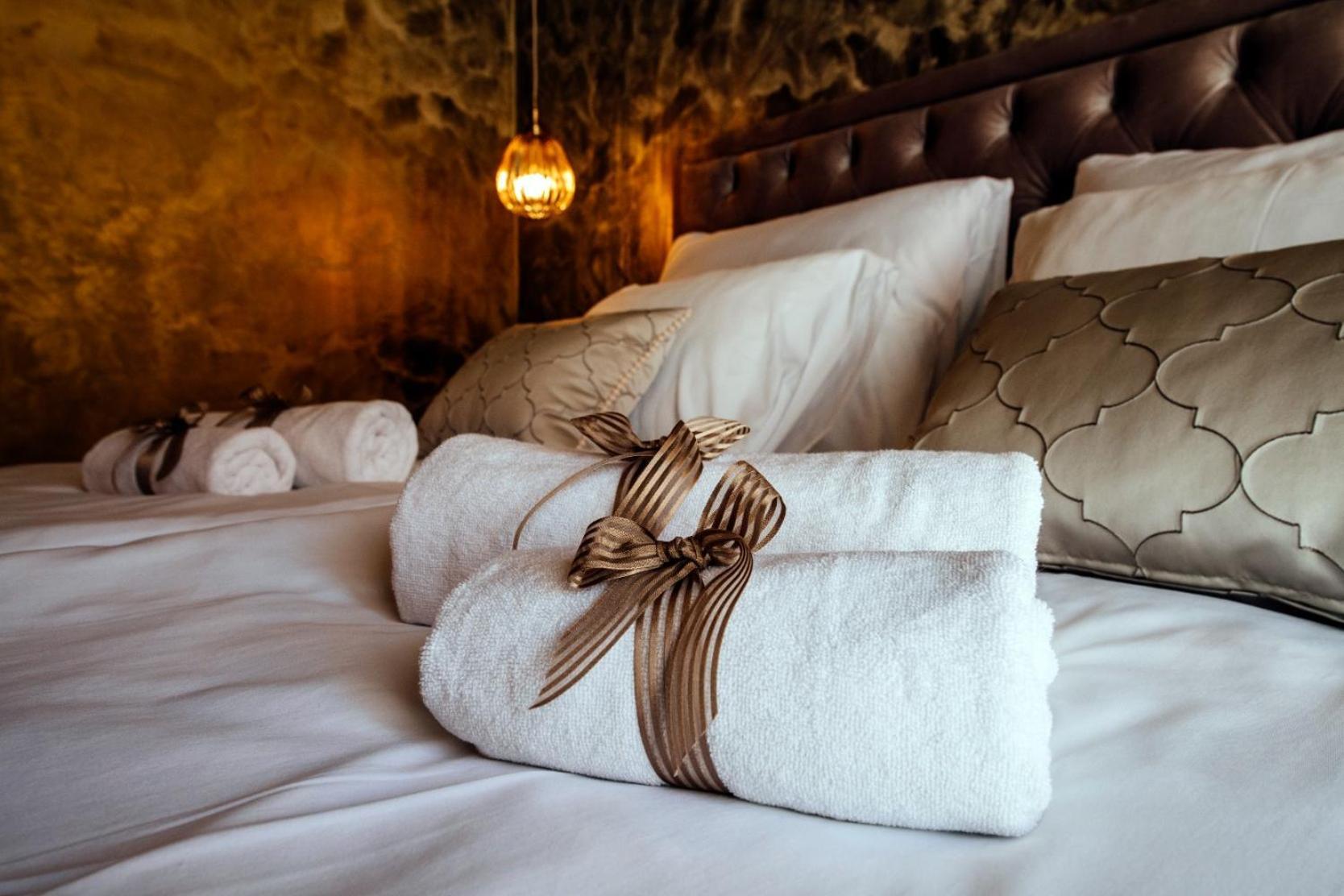 Luxury Vindemiae *